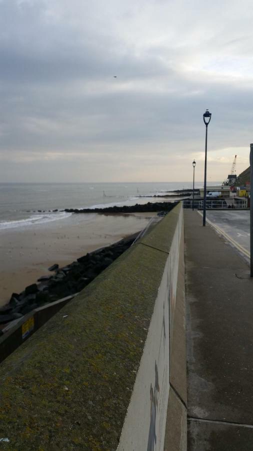 The Two Lifeboats Bed and Breakfast Sheringham Exteriör bild